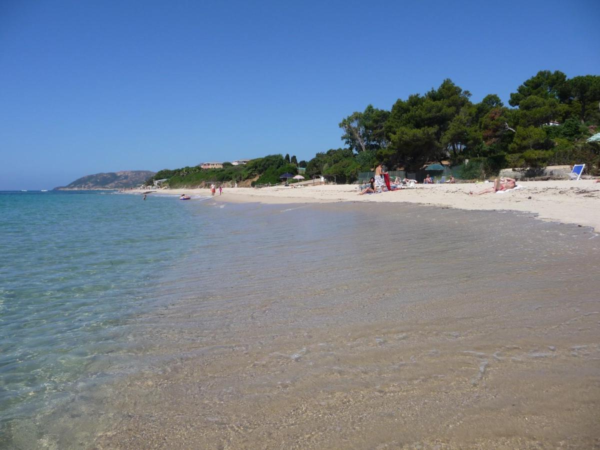 Santa Margherita Di Pula, Calaverde, Deliziosa Villetta 100 Metri Dal Mare Buitenkant foto